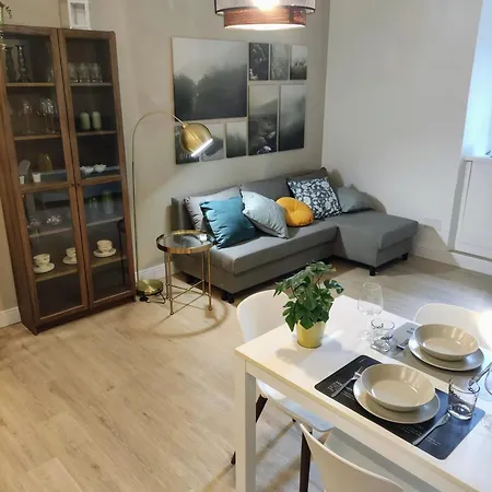 Metro Mirti Holiday home