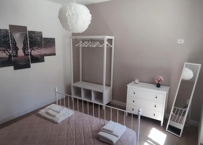 Metro Mirti Casa de Férias *